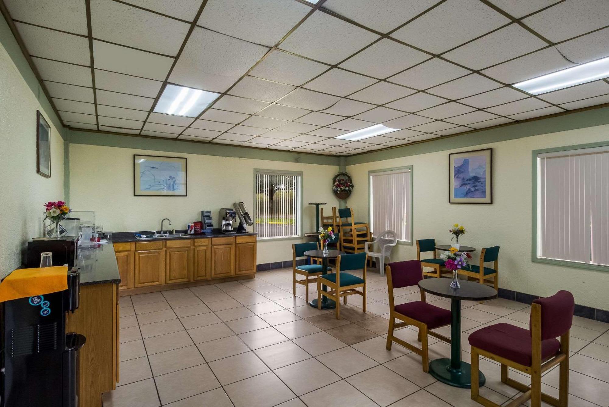 Rodeway Inn Conference Center Beaumont Esterno foto