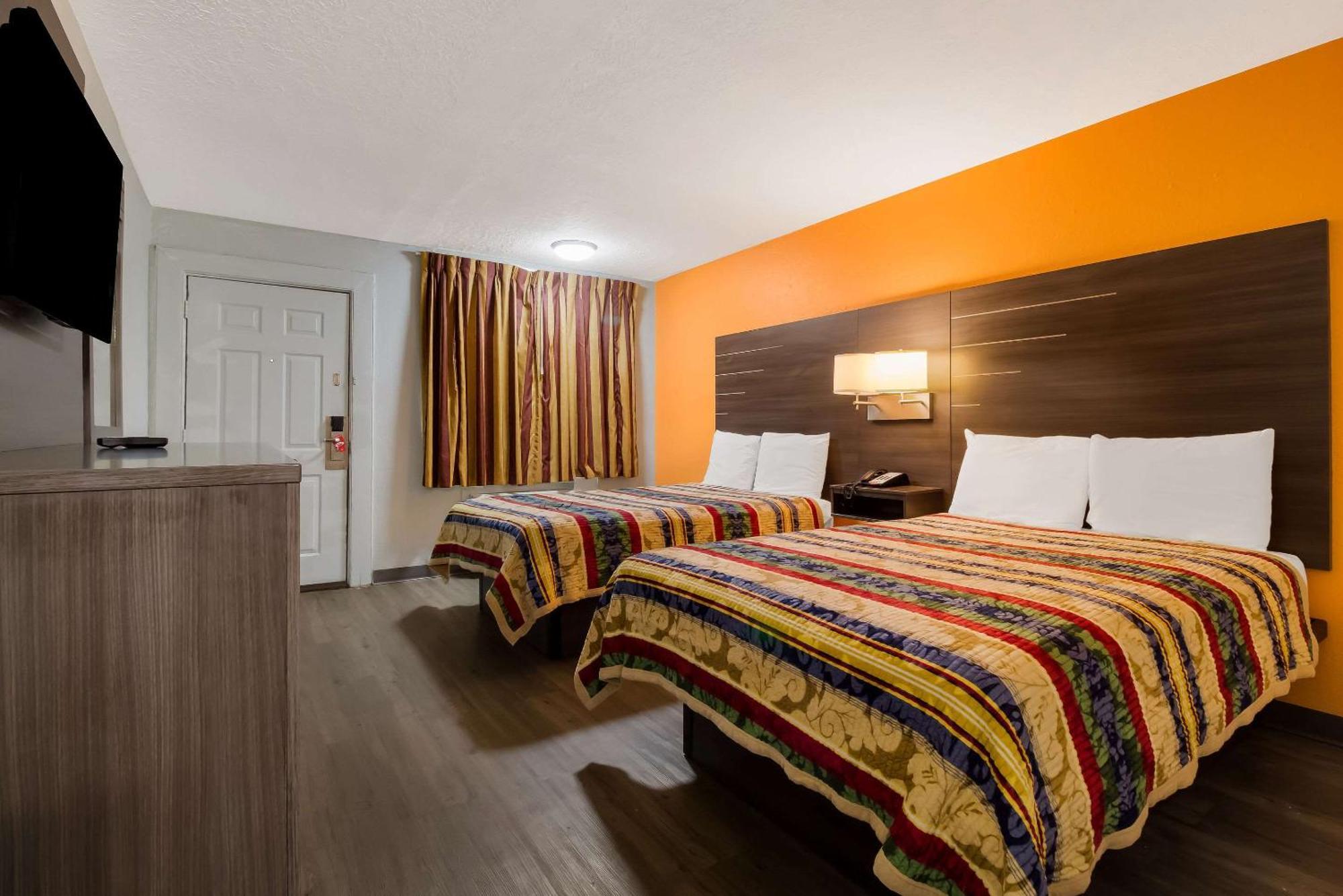 Rodeway Inn Conference Center Beaumont Esterno foto