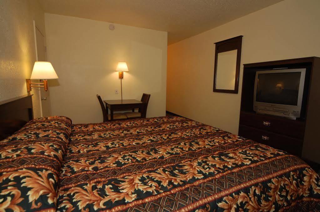 Rodeway Inn Conference Center Beaumont Esterno foto